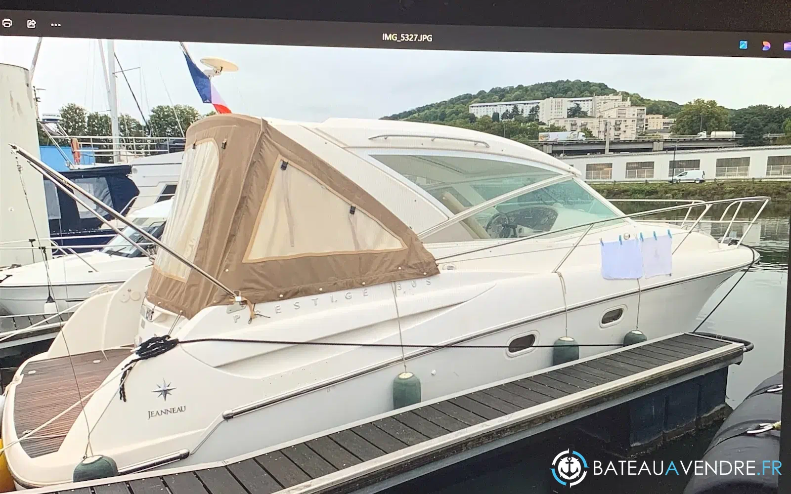 slider 0 Jeanneau Prestige 30 S