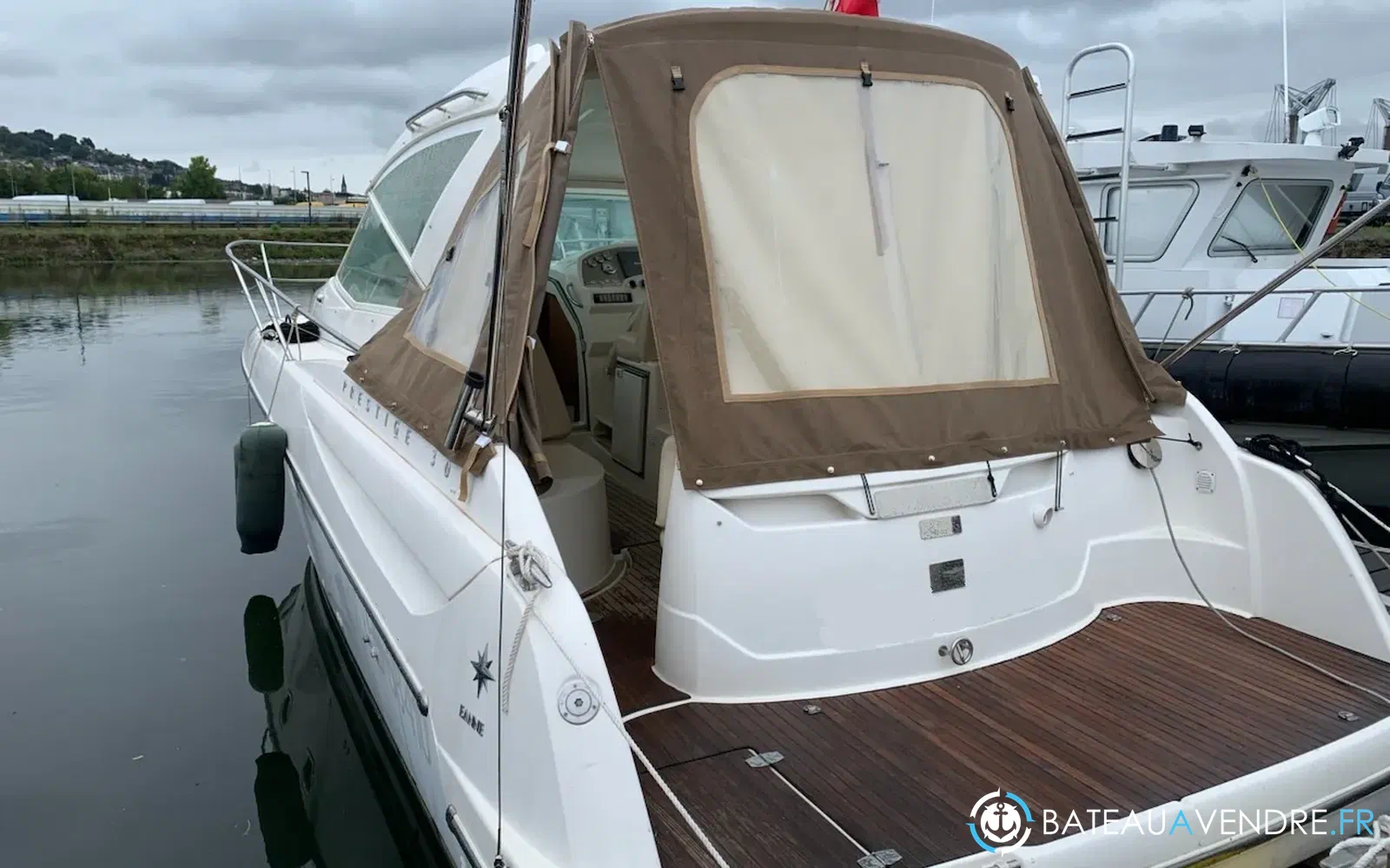 slider 1 Jeanneau Prestige 30 S