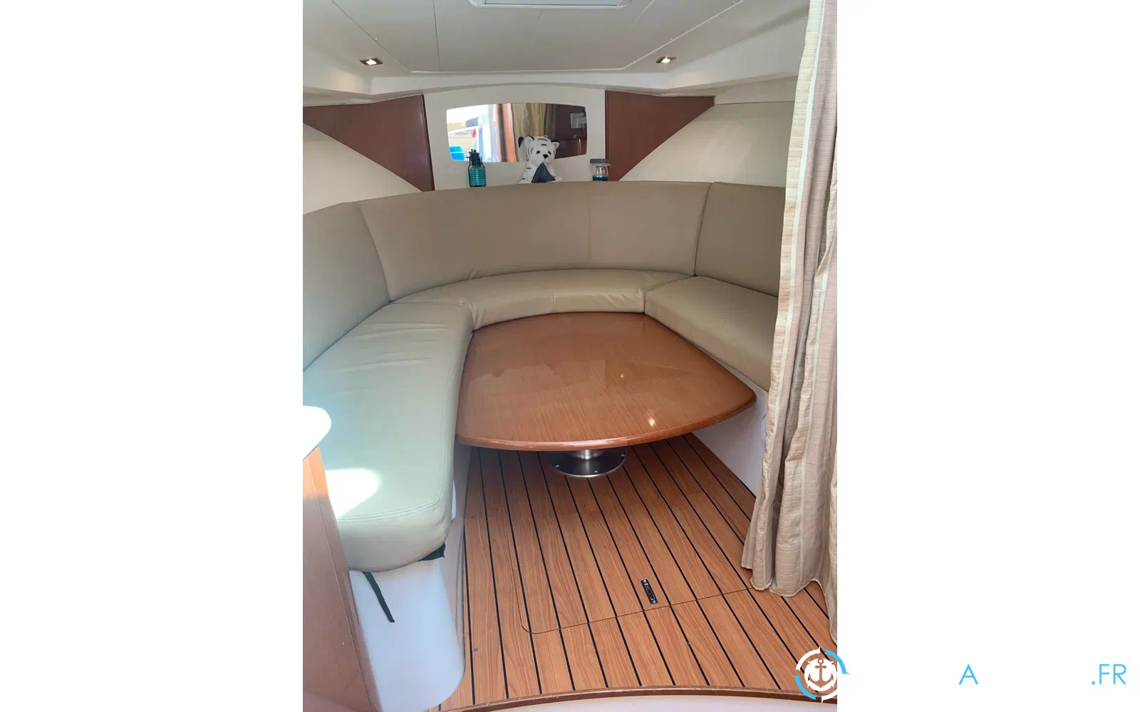slider 11 Jeanneau Prestige 30 S