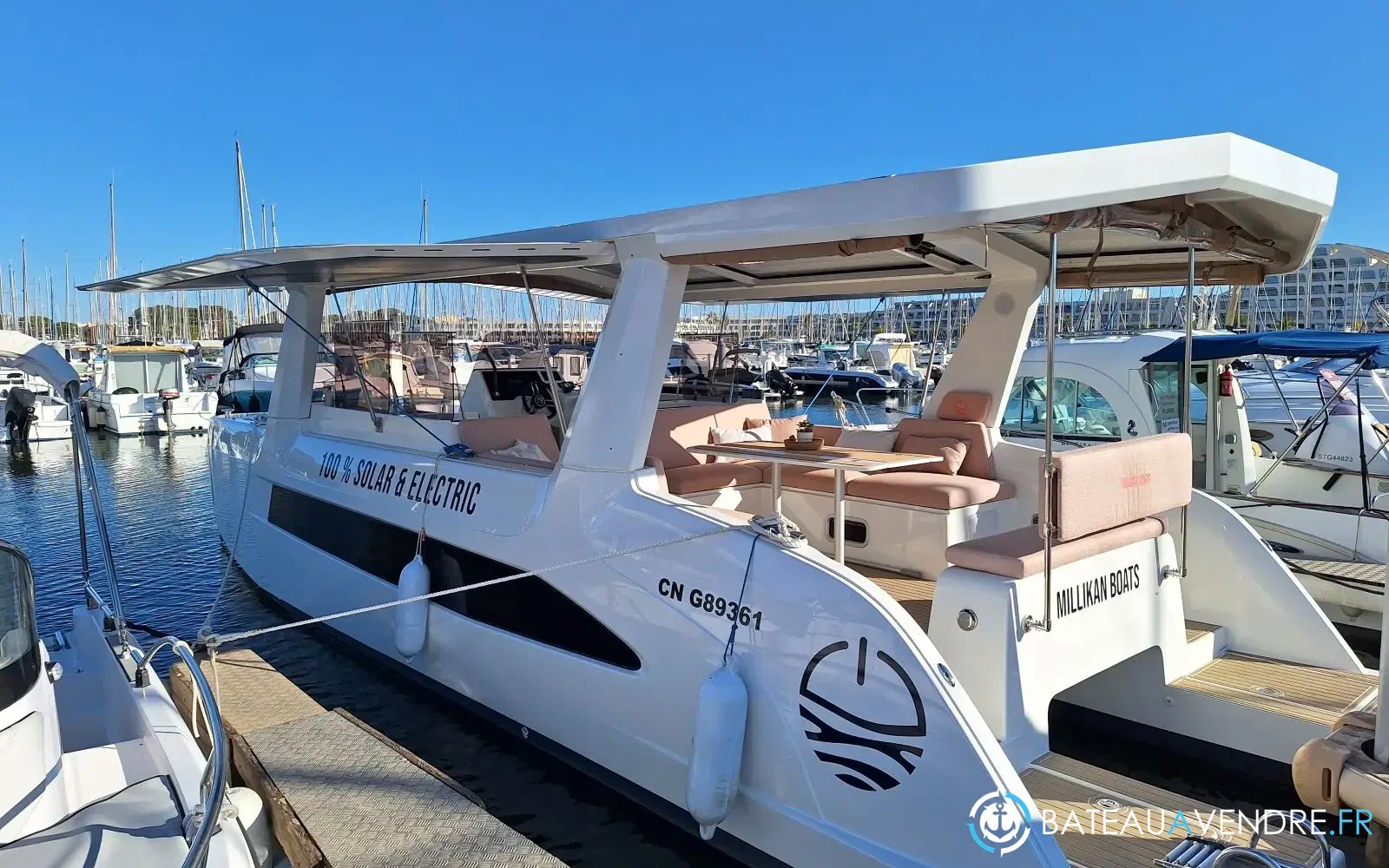 slider 19 Millikan Boats M10