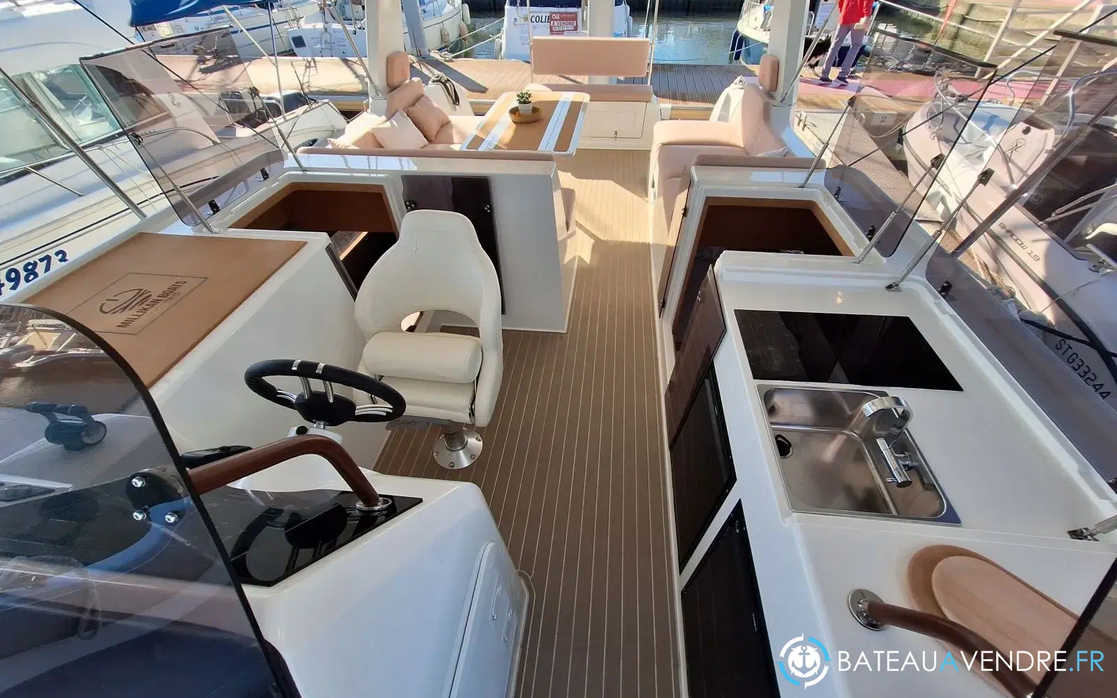 slider 2 Millikan Boats M10