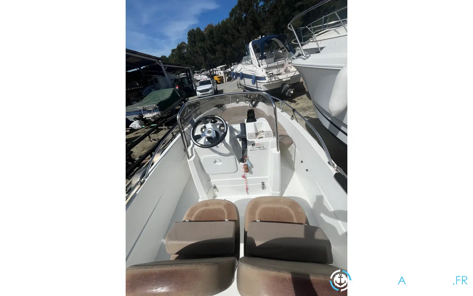 slider 7 Jeanneau Cap Camarat 4.7 CC