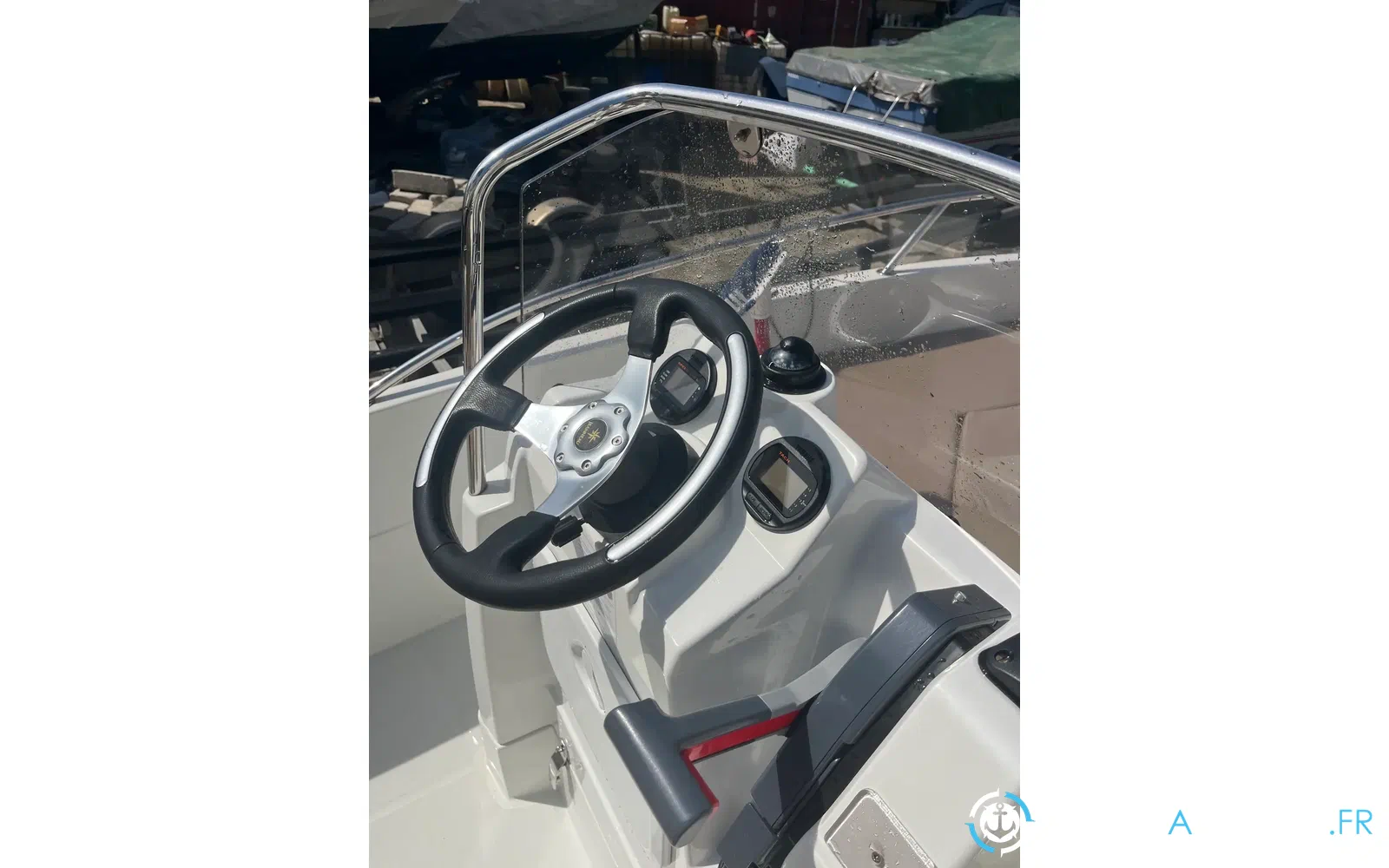 slider 10 Jeanneau Cap Camarat 4.7 CC
