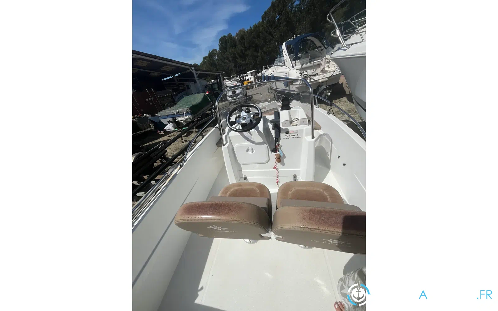 slider 13 Jeanneau Cap Camarat 4.7 CC