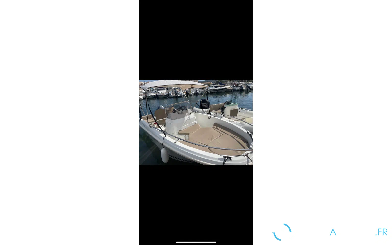slider 2 Jeanneau Cap Camarat 4.7 CC