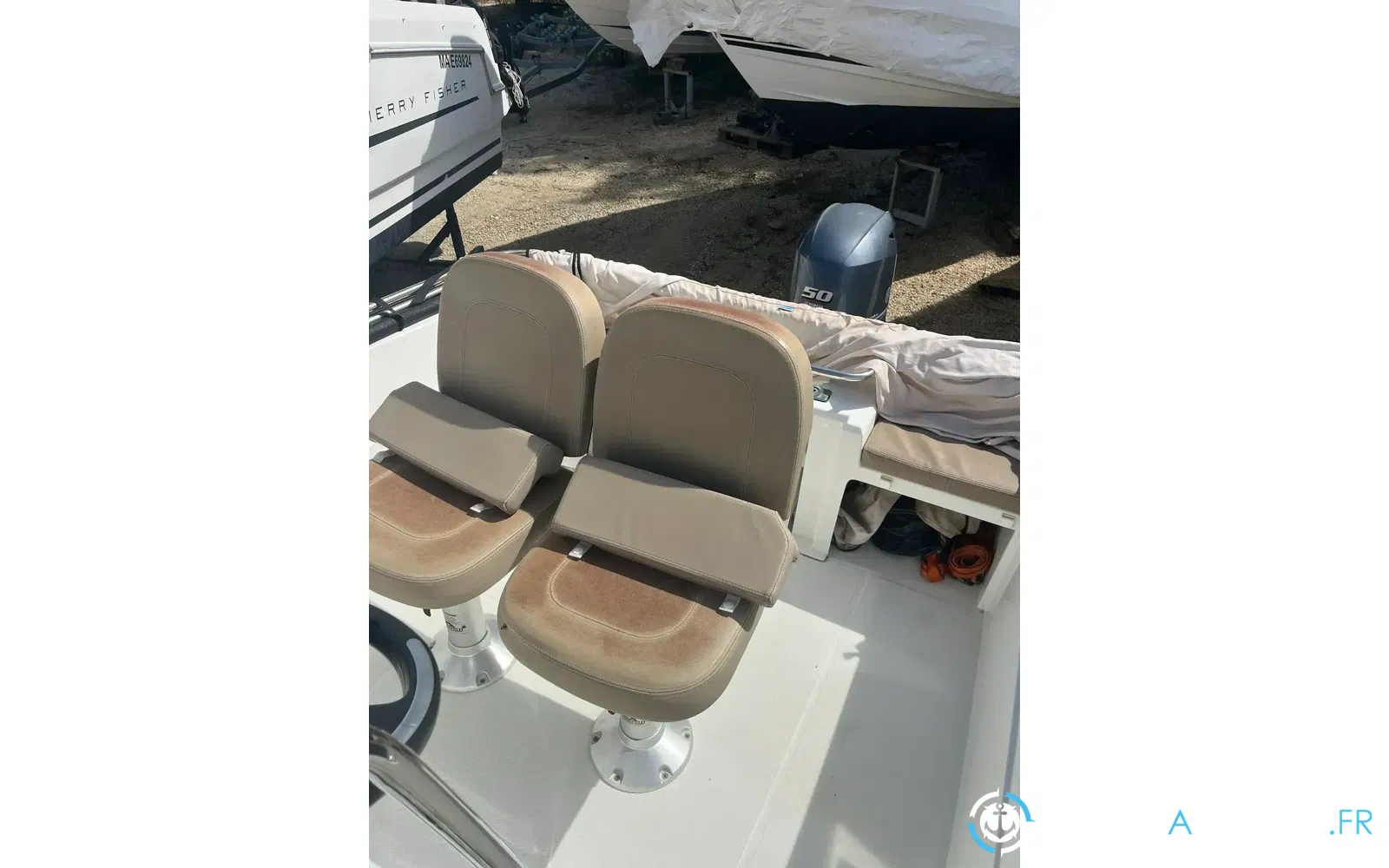 slider 11 Jeanneau Cap Camarat 4.7 CC