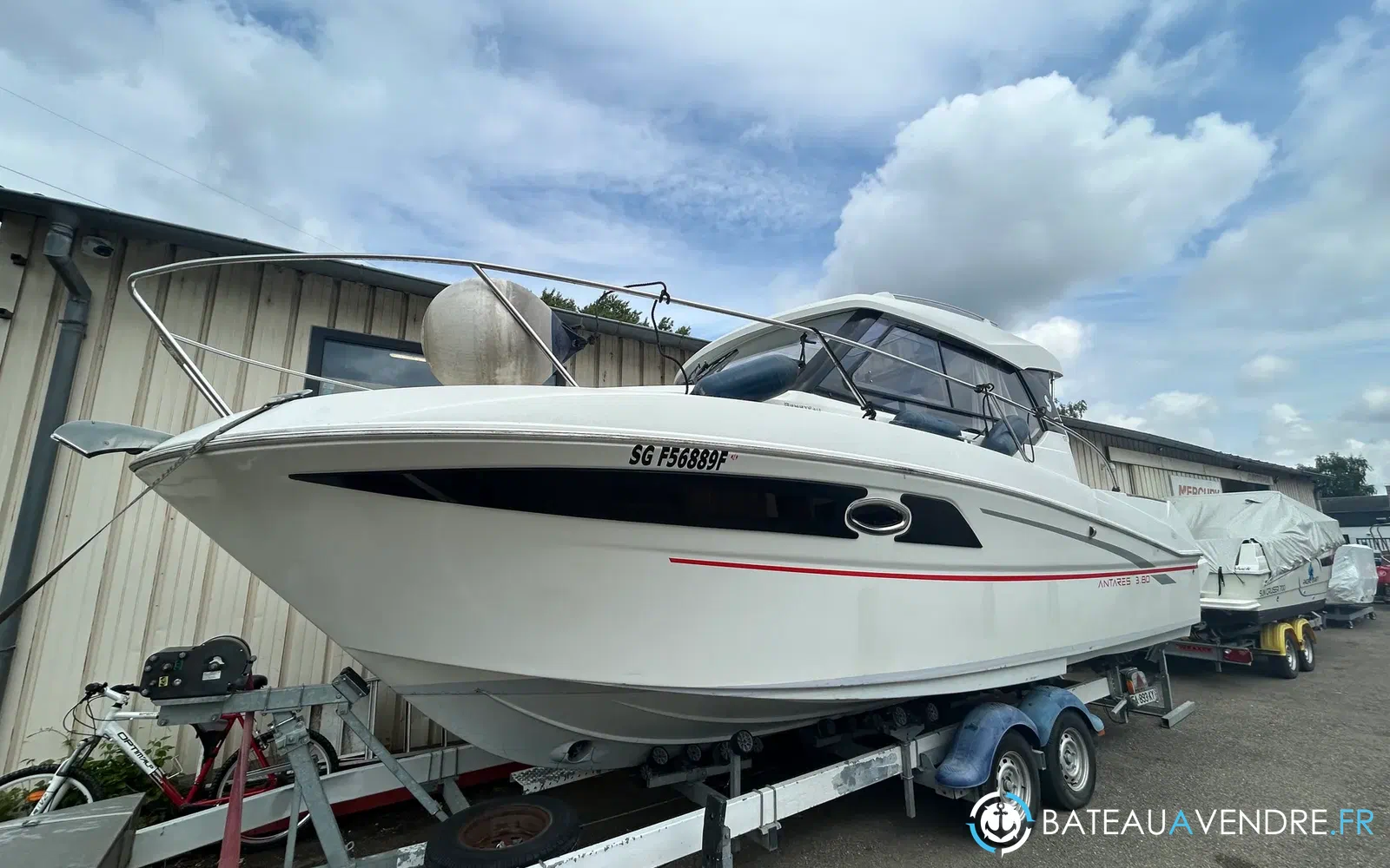 slider 0 Beneteau Antares 8.80