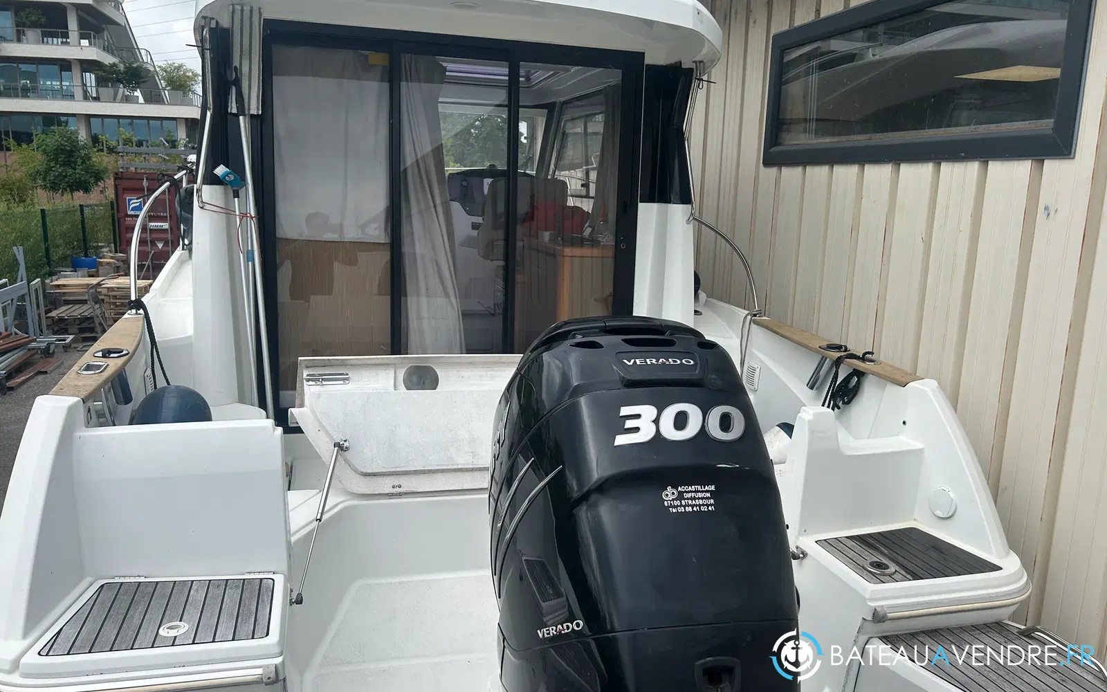 slider 1 Beneteau Antares 8.80