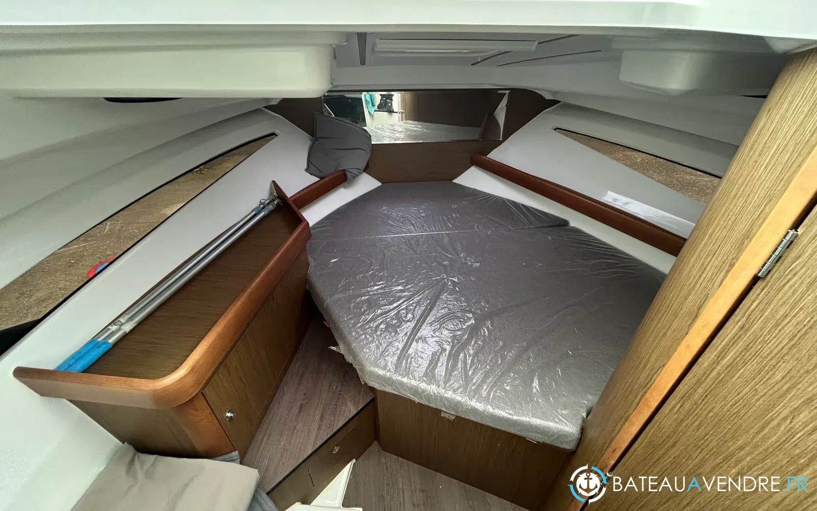 slider 3 Beneteau Antares 8.80
