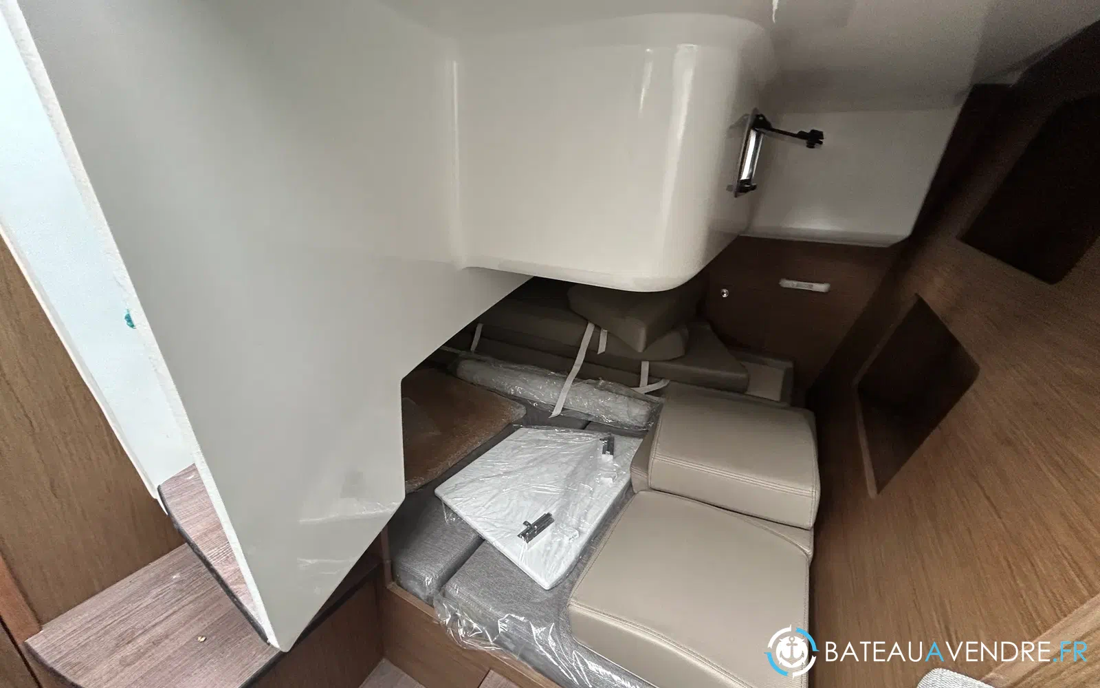 slider 4 Beneteau Antares 8.80