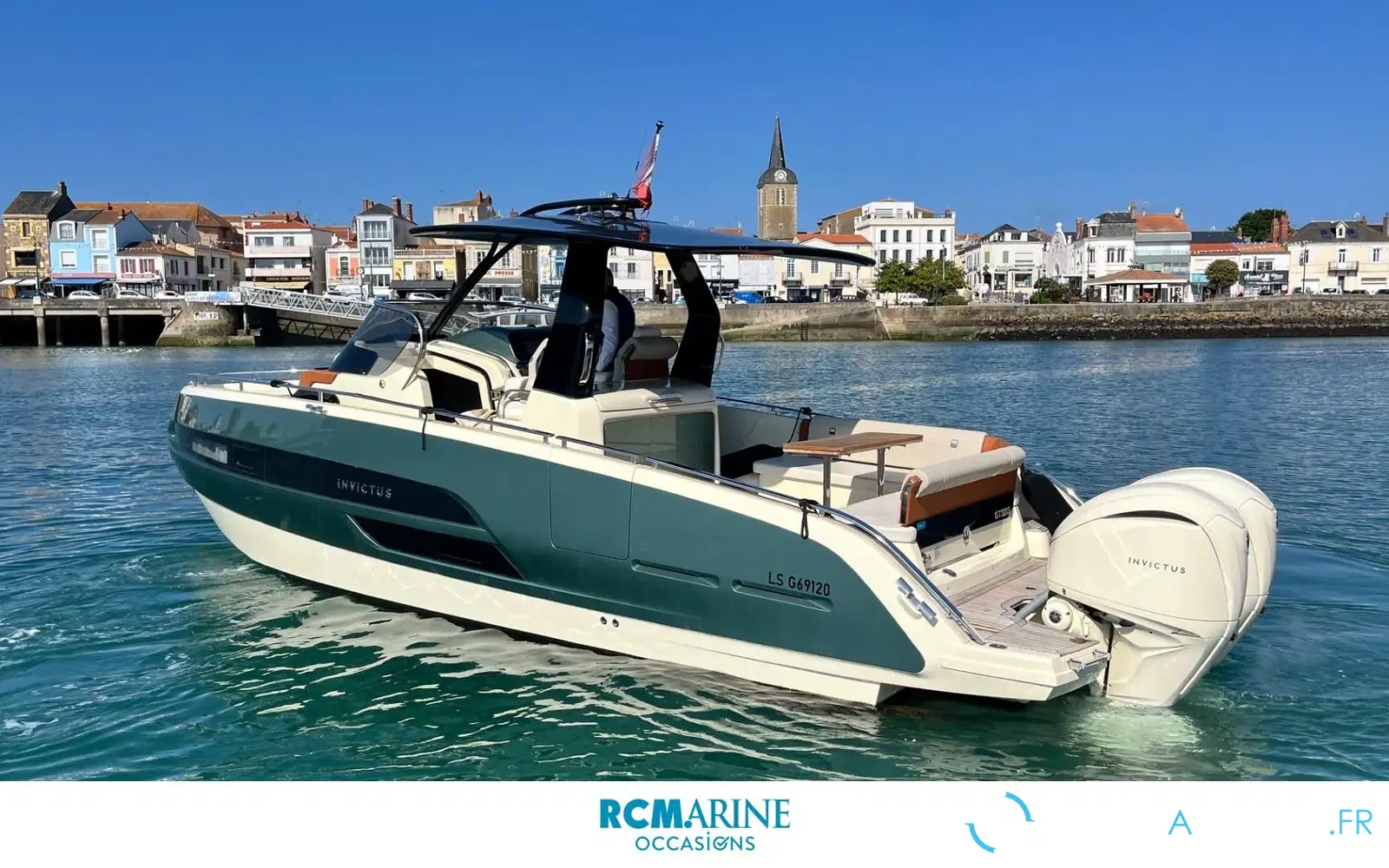 slider 13 Invictus 320 Gts