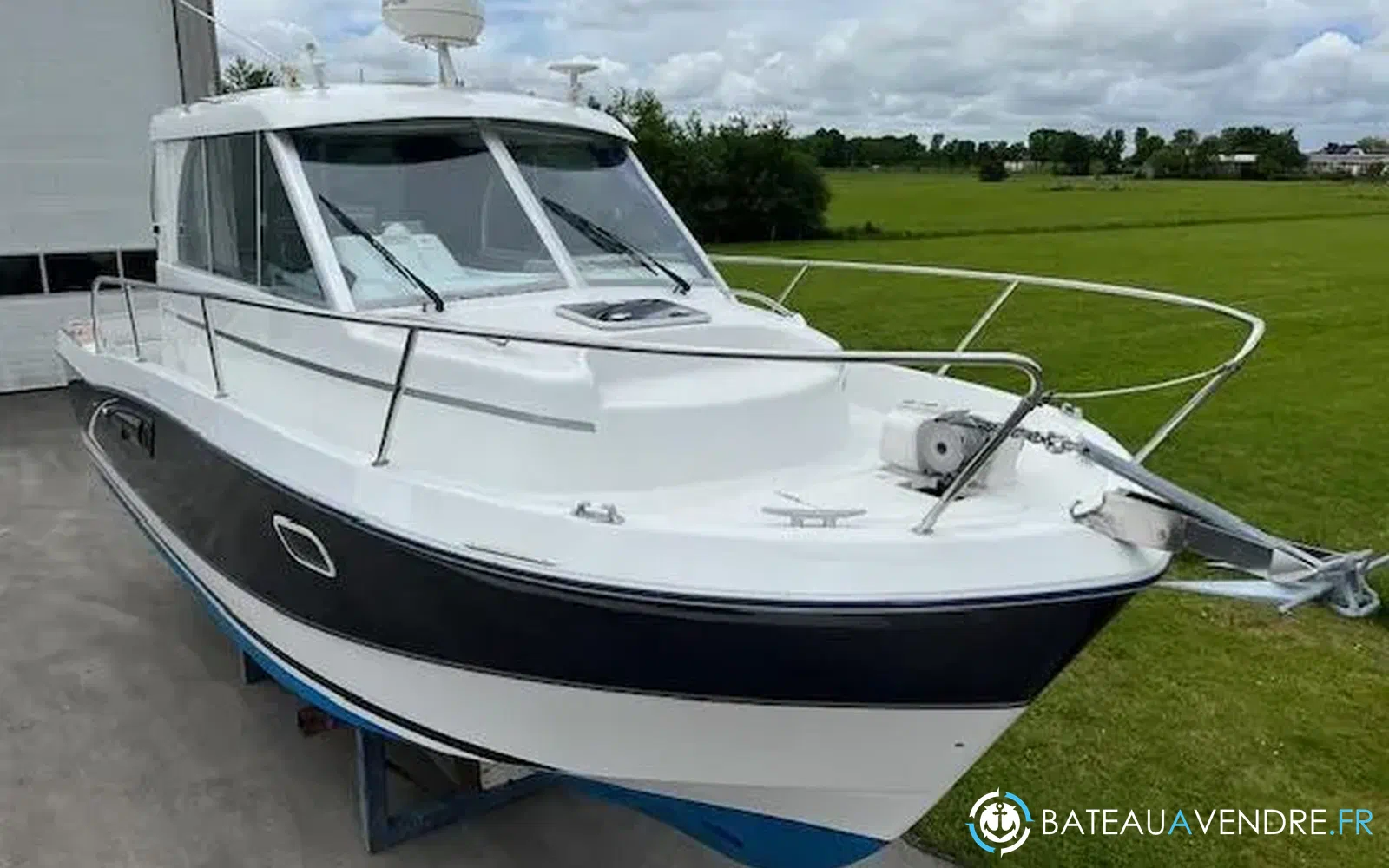 slider 0 Beneteau Antares 7.60