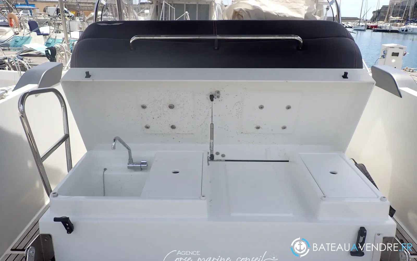 slider 12 Beneteau Flyer 8.8 SPACEdeck