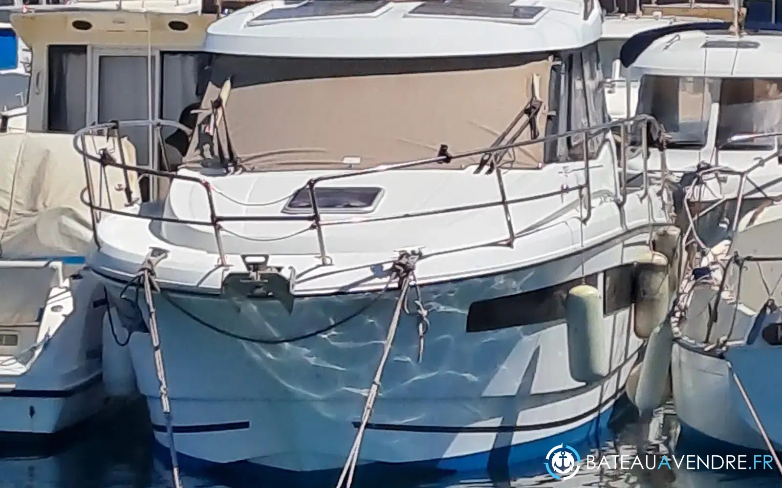 slider 3 Jeanneau Merry Fisher 855