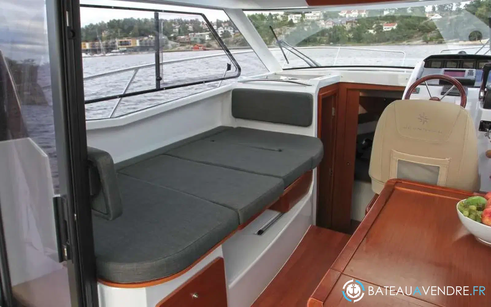 slider 6 Jeanneau Merry Fisher 855