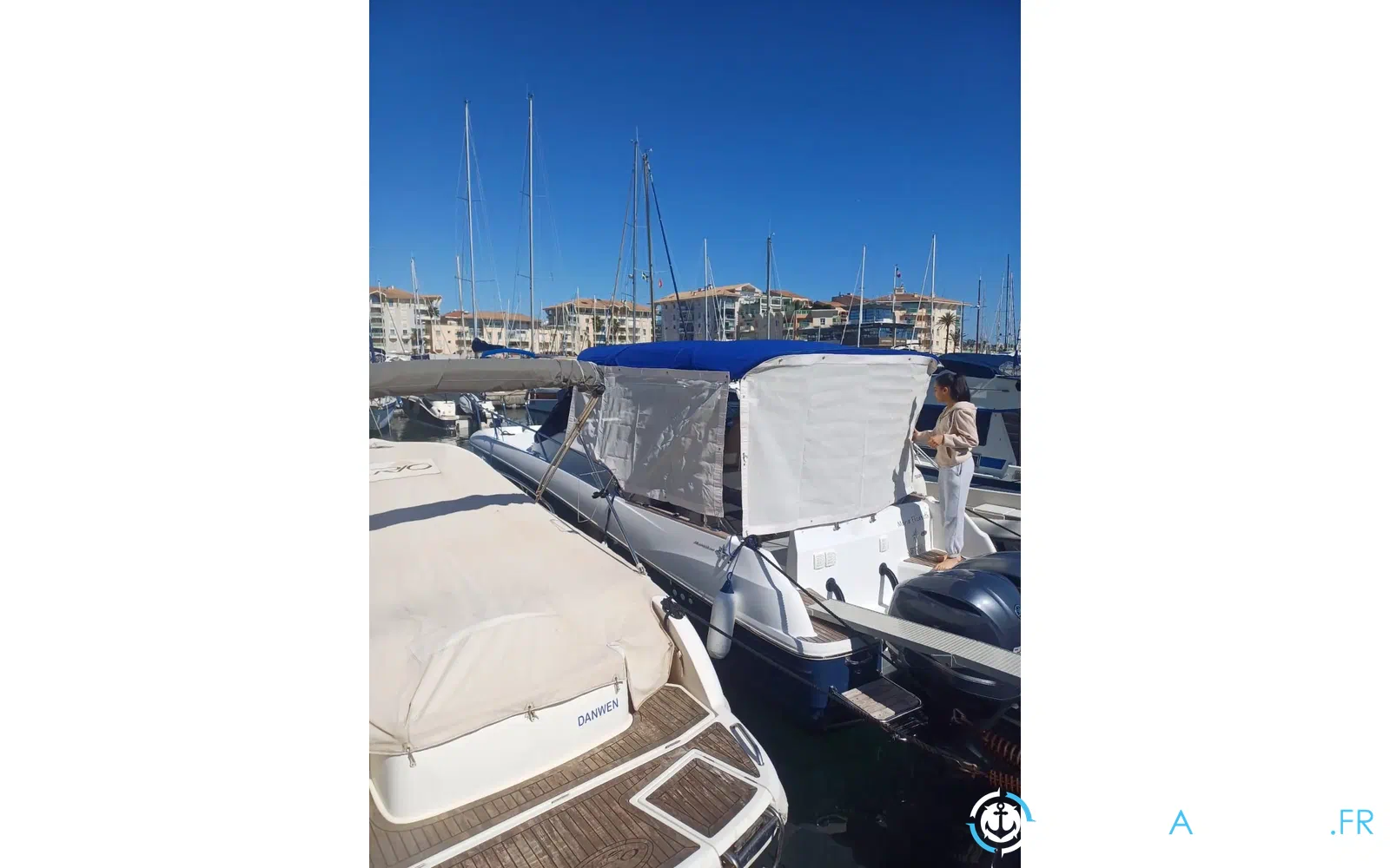 slider 7 Jeanneau Cap Camarat 8.5 WA