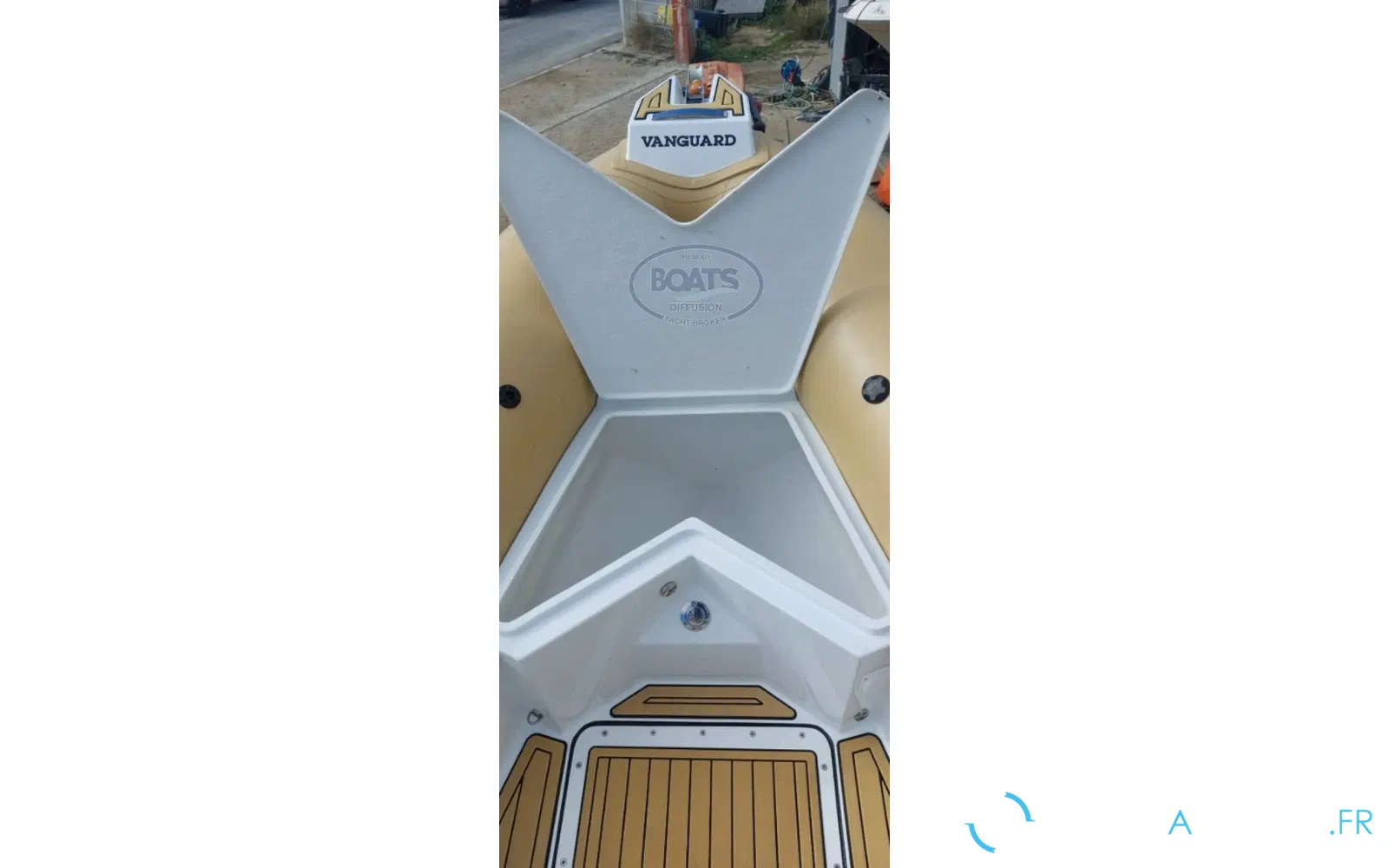 slider 8 Vanguard Marine DR-600