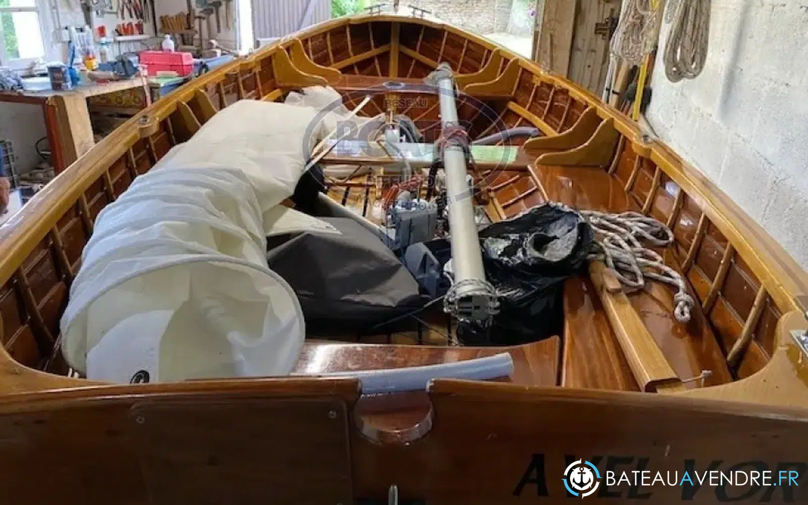 slider 3 Amber Boat Boat Eog