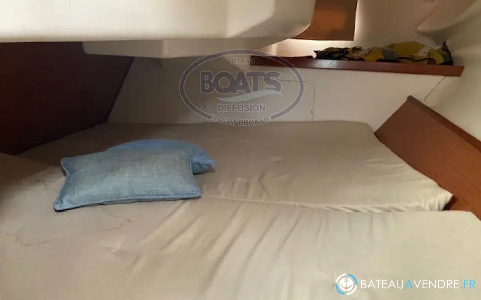 slider 13 Beneteau OCEANIS 323 Clipper