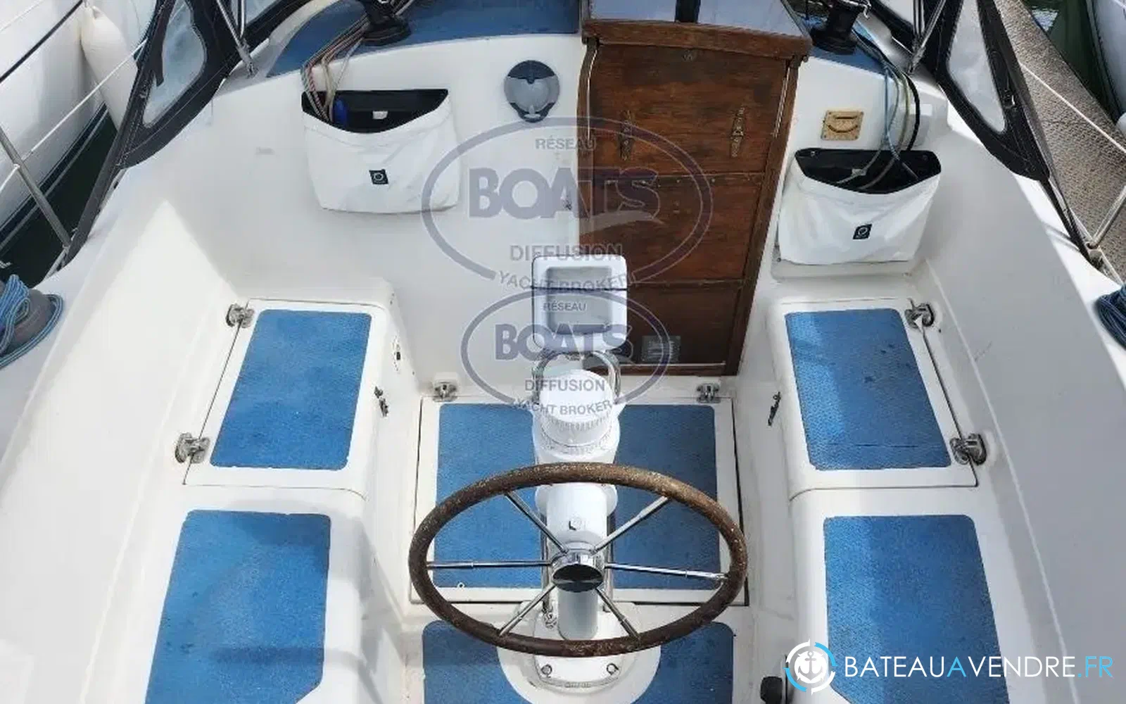 slider 10 Trident Marine Warrior 35