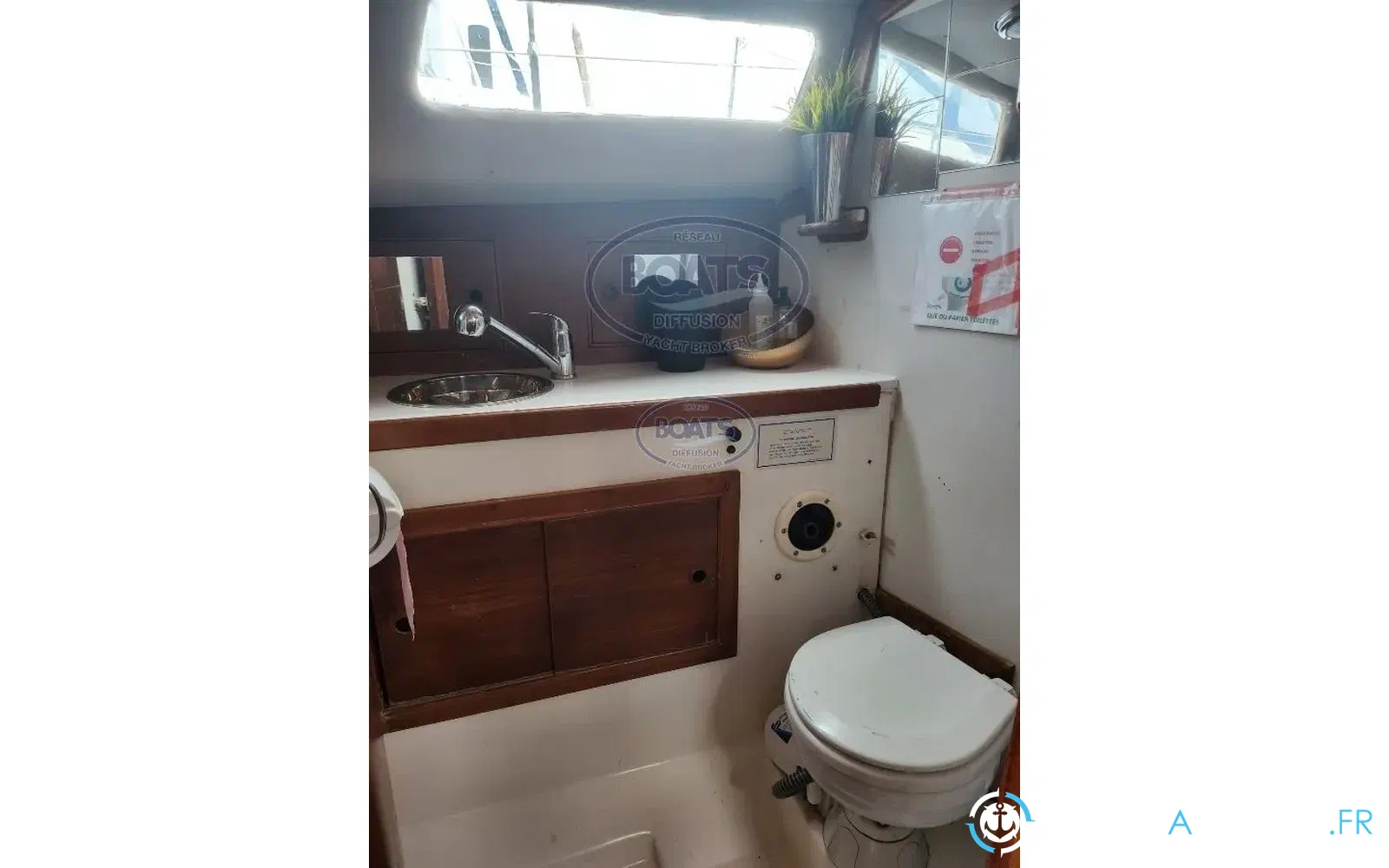 slider 7 Trident Marine Warrior 35
