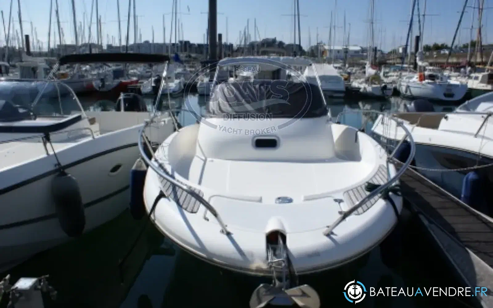 slider 3 Jeanneau Cap Camarat 755 WA