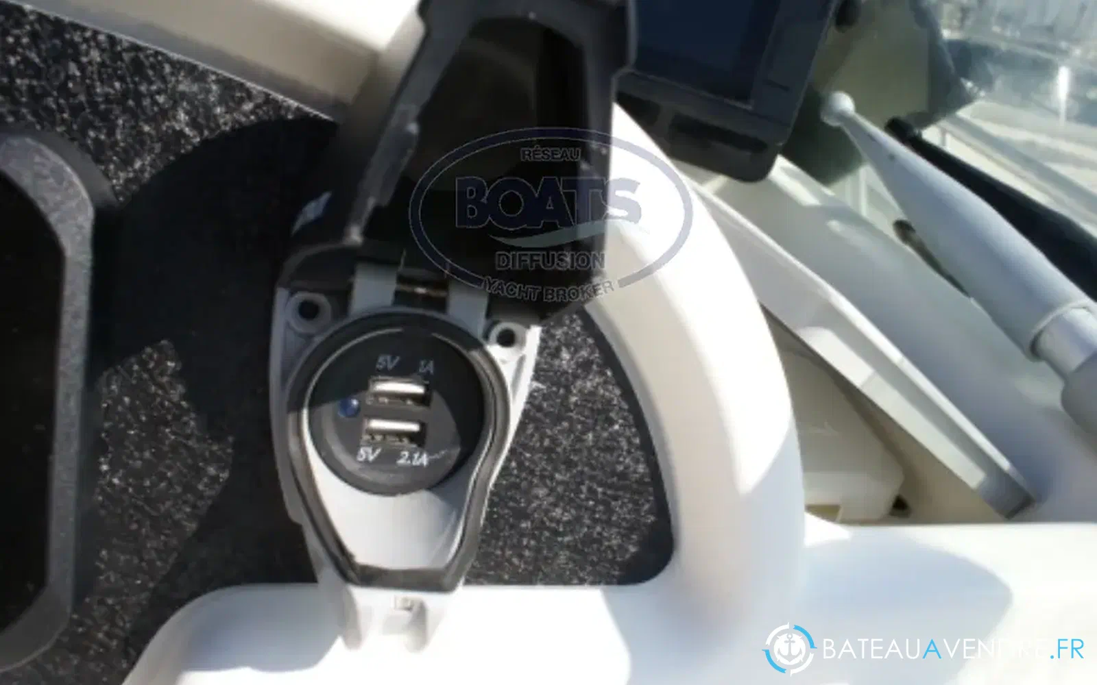 slider 6 Jeanneau Cap Camarat 755 WA