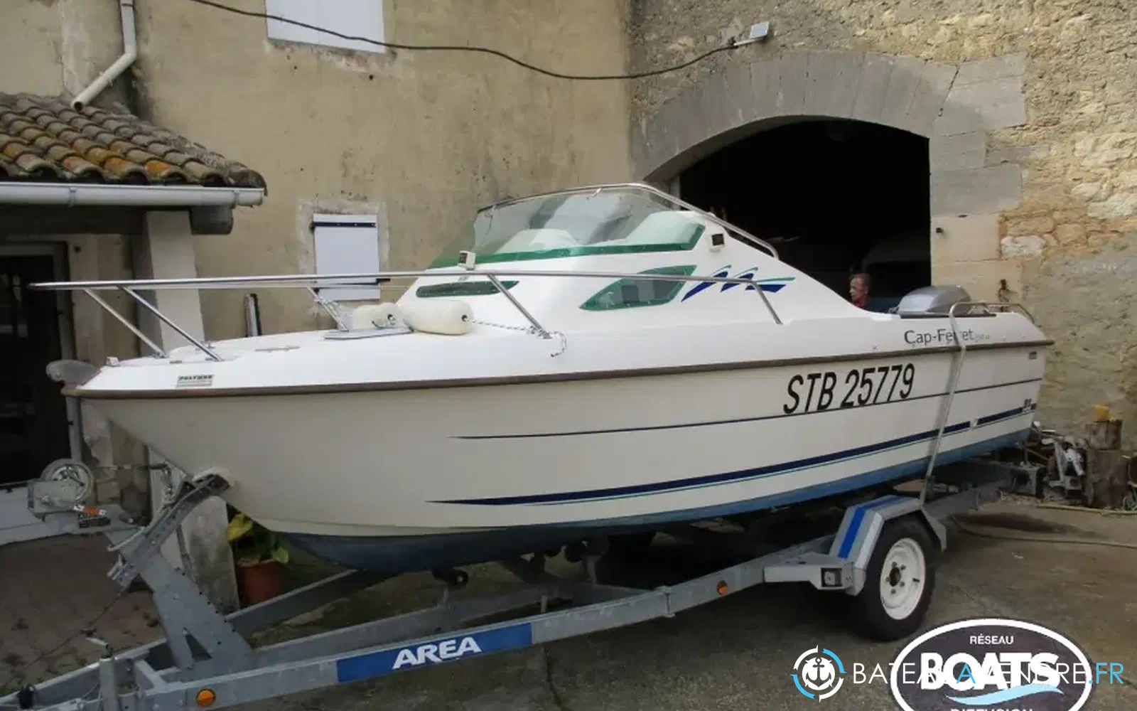 slider 0 B2 Marine Cap Ferret 550 CC