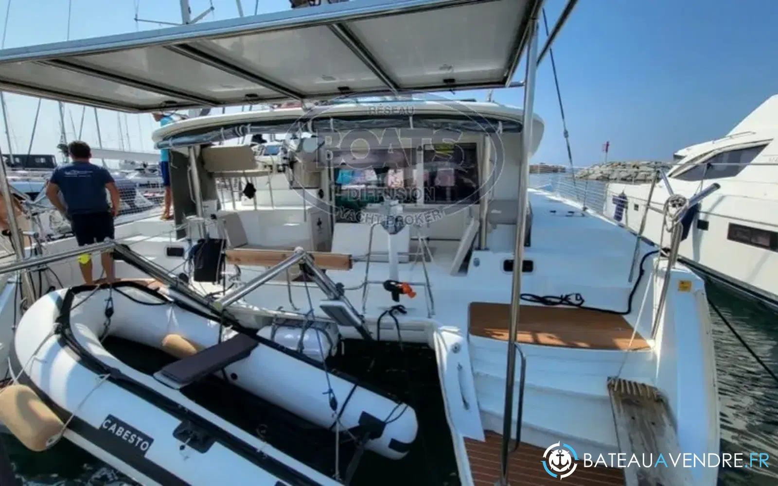 slider 1 Lagoon 400