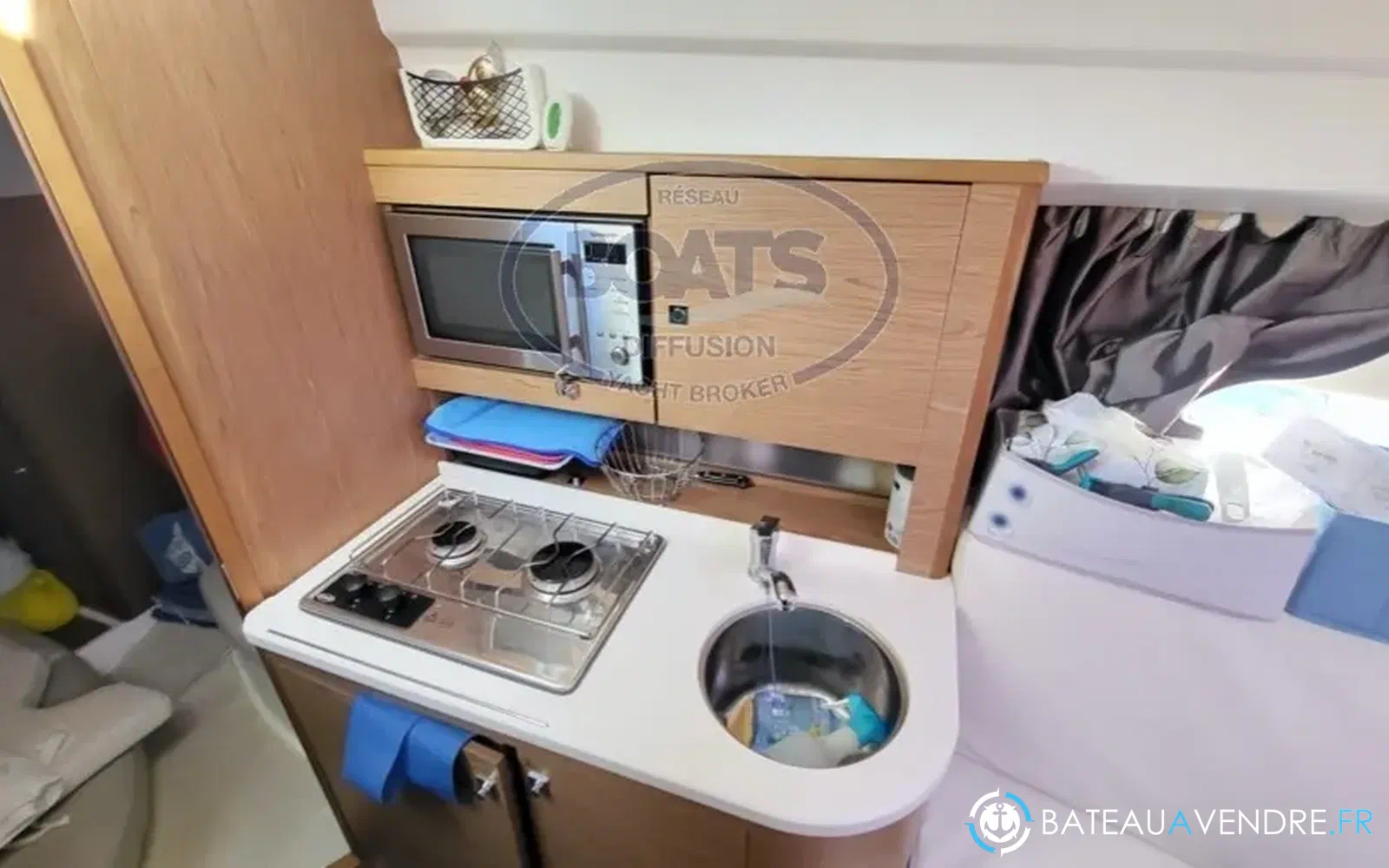 slider 8 Jeanneau Leader 8