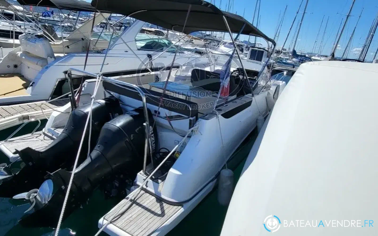 slider 1 Beneteau Flyer 8.8 SUNdeck