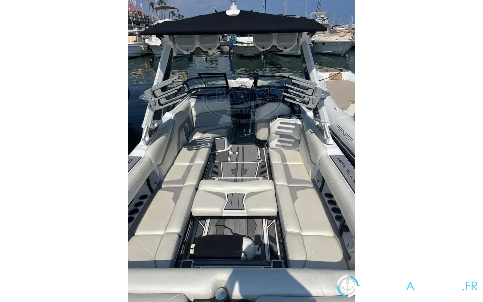 slider 1 Centurion Boats Centurion Ri 265
