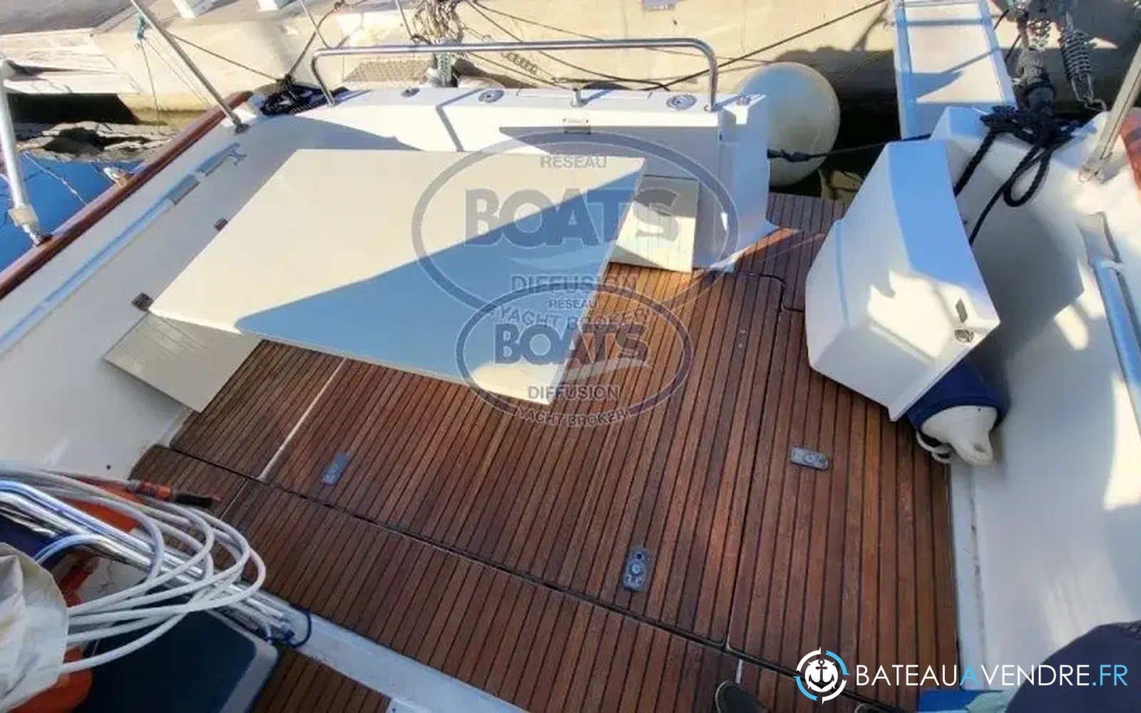 slider 5 Beneteau Ombrine 900