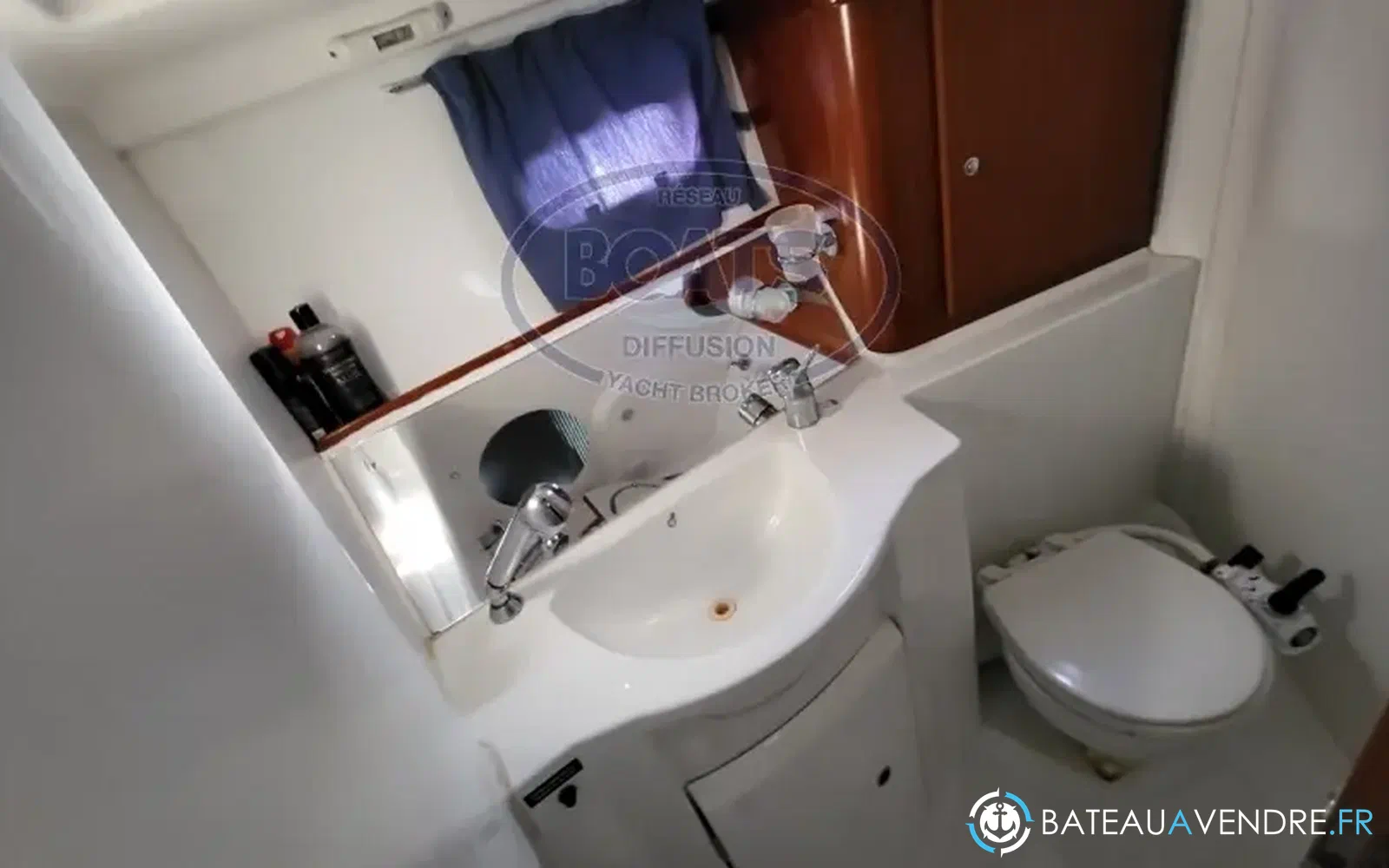 slider 12 Beneteau Antares 980