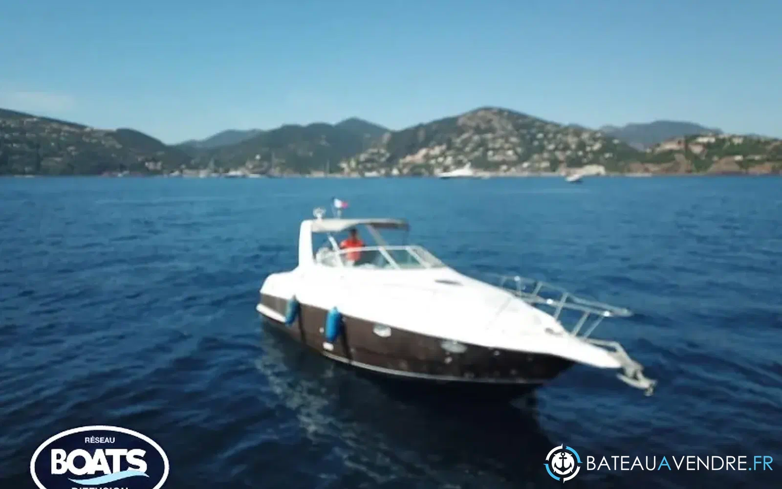 slider 0 Chris Craft Crowne 272