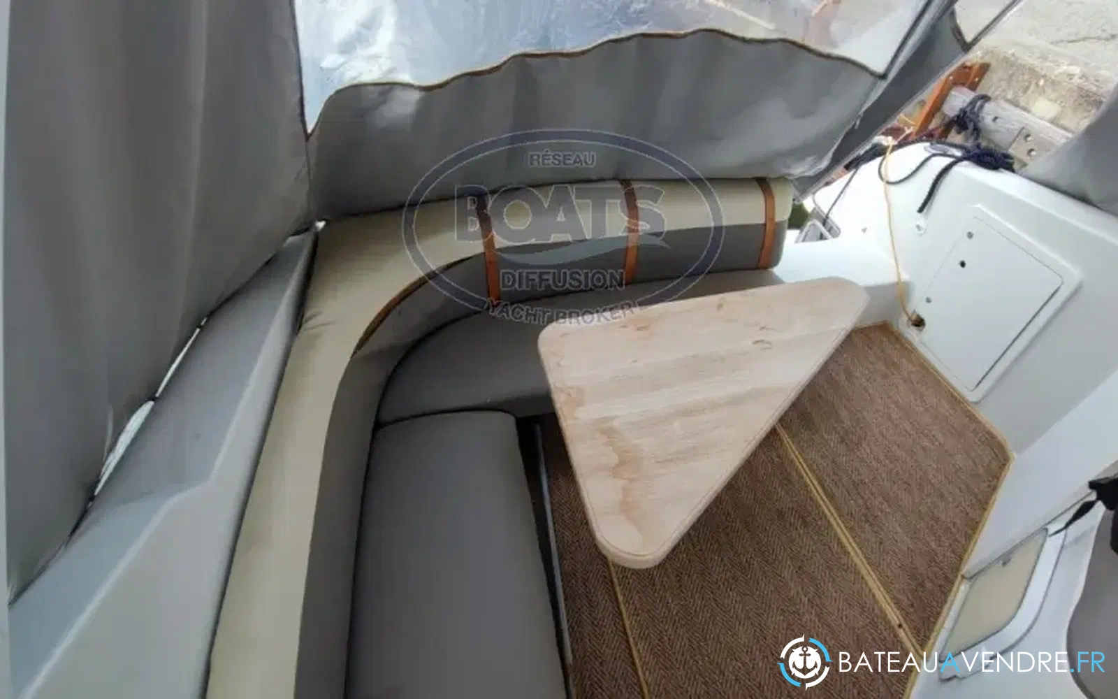 slider 4 Chris Craft Crowne 272