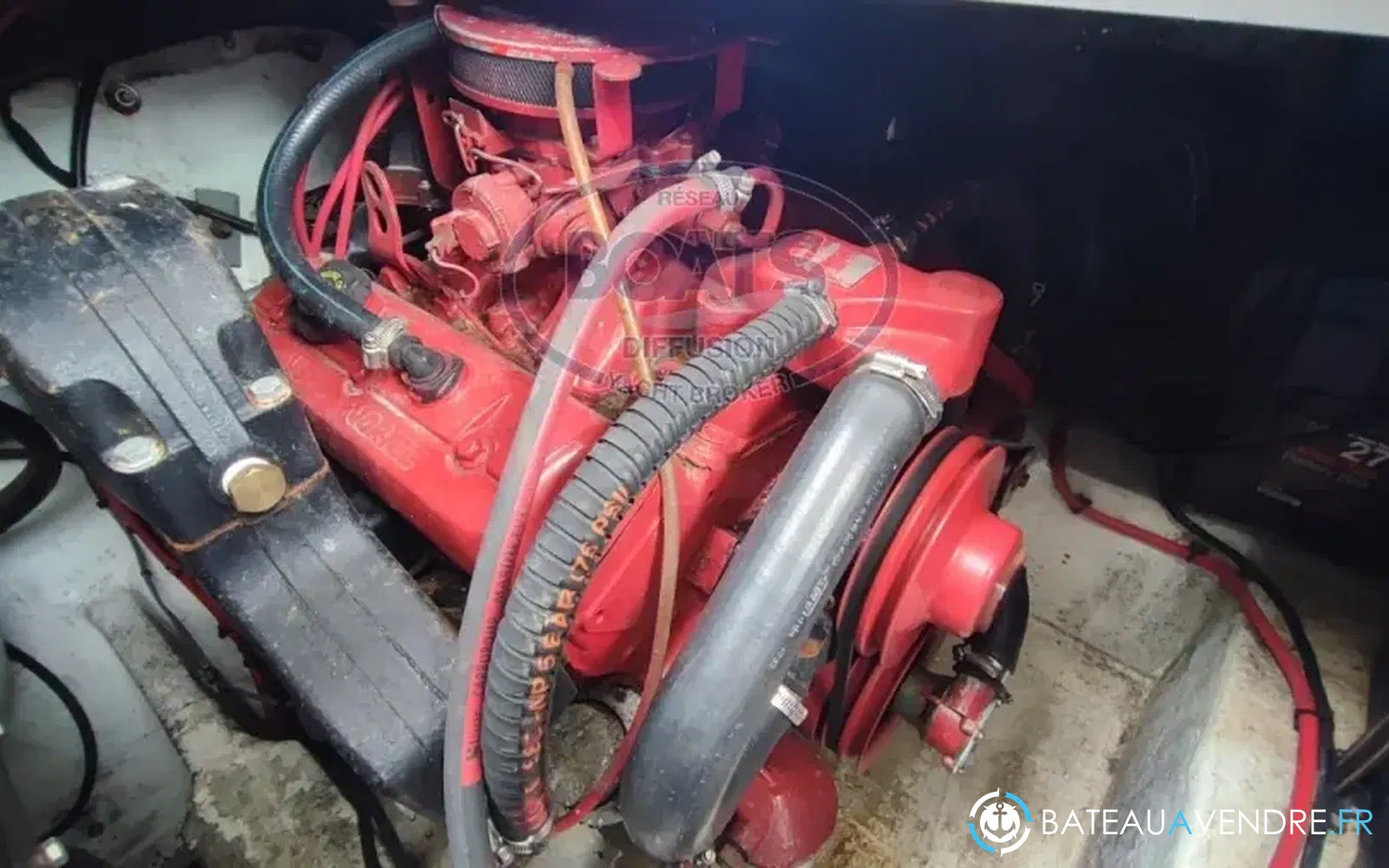 slider 8 Chris Craft Crowne 272