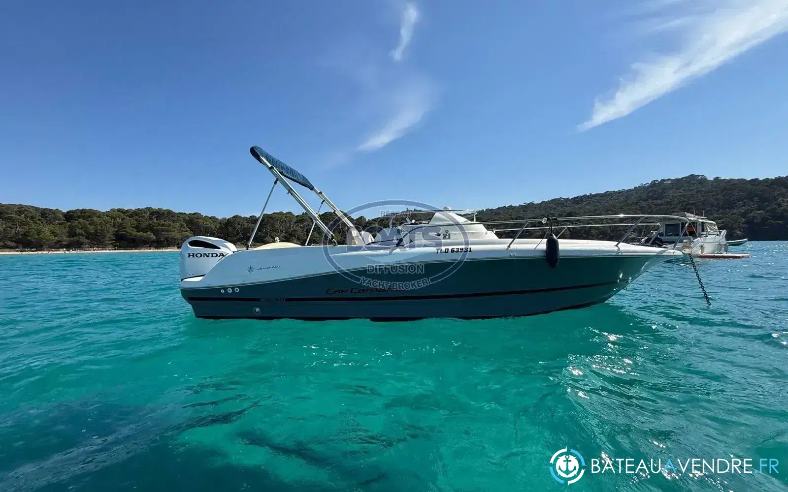 slider 2 Jeanneau Cap Camarat 715 WA