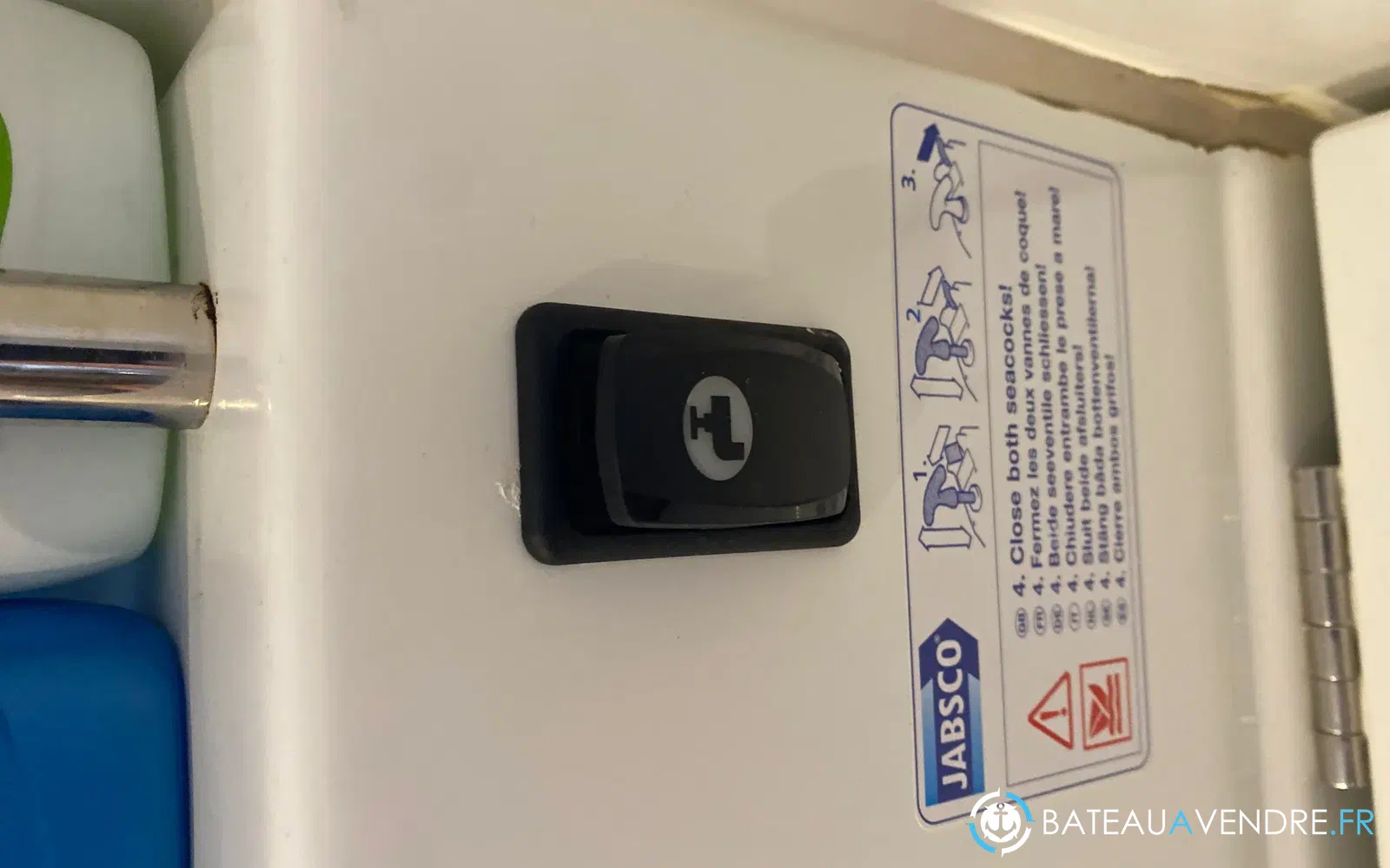 slider 27 Jeanneau Cap Camarat 9.0 WA