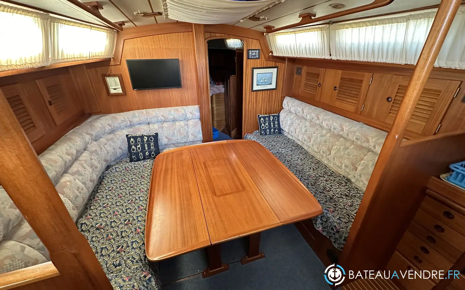 slider 23 Hallberg Rassy 42F
