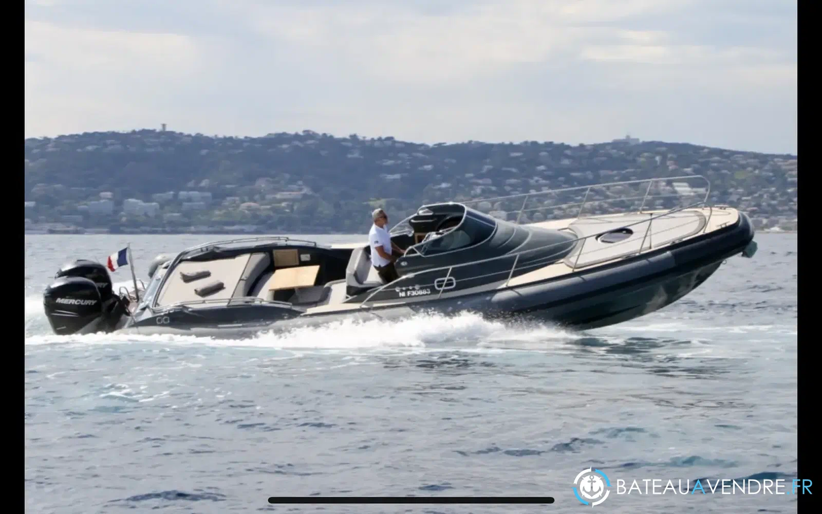 slider 0 Nuova Jolly Prince 35 Sport Cabin