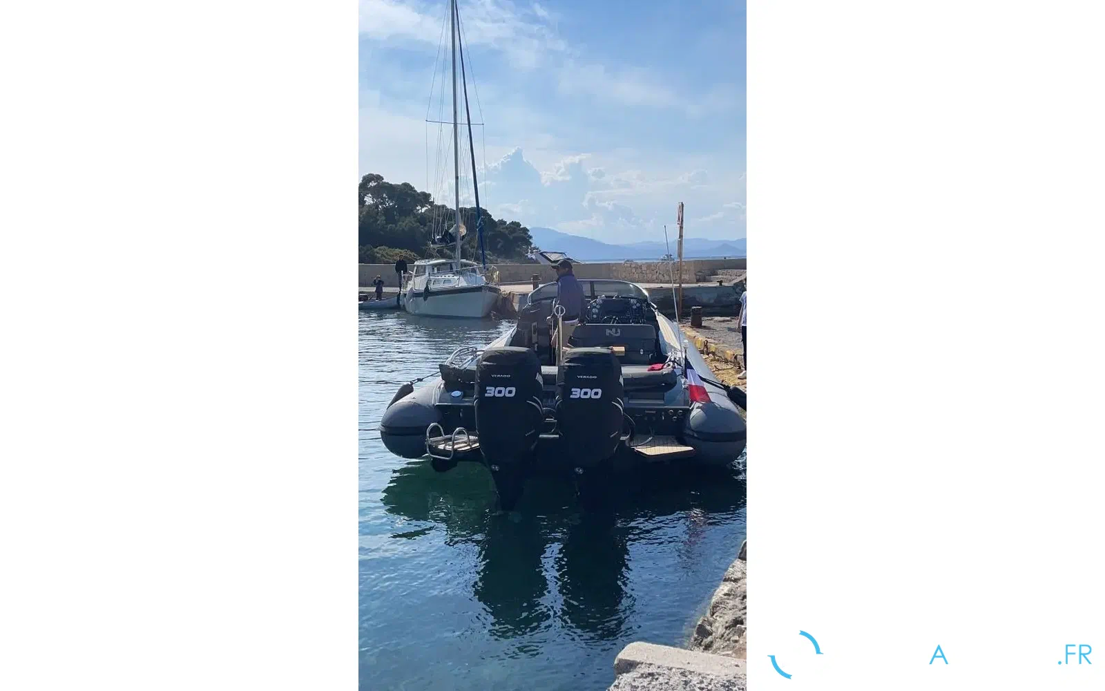 slider 9 Nuova Jolly Prince 35 Sport Cabin