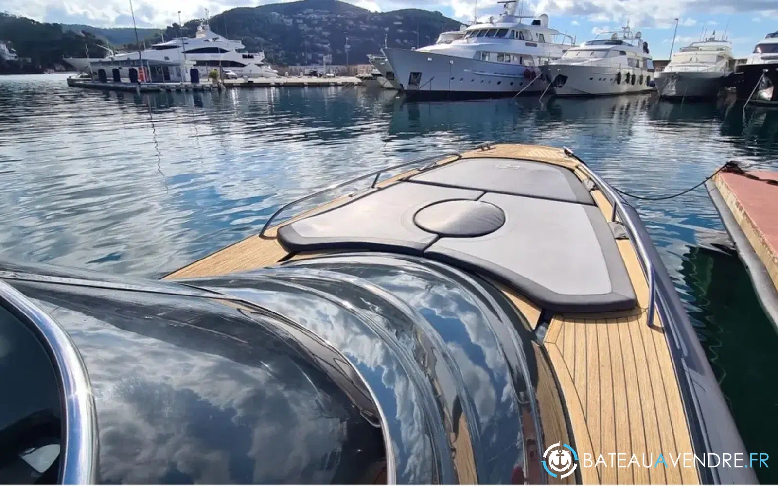 slider 10 Nuova Jolly Prince 35 Sport Cabin