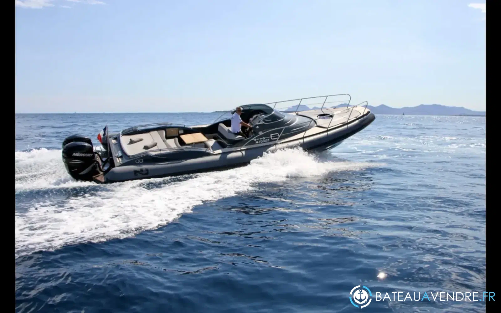 slider 1 Nuova Jolly Prince 35 Sport Cabin