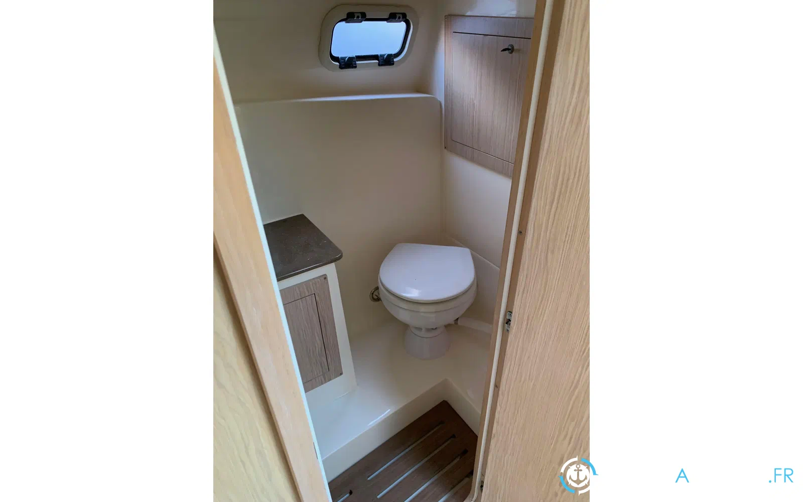 slider 20 Nuova Jolly Prince 35 Sport Cabin
