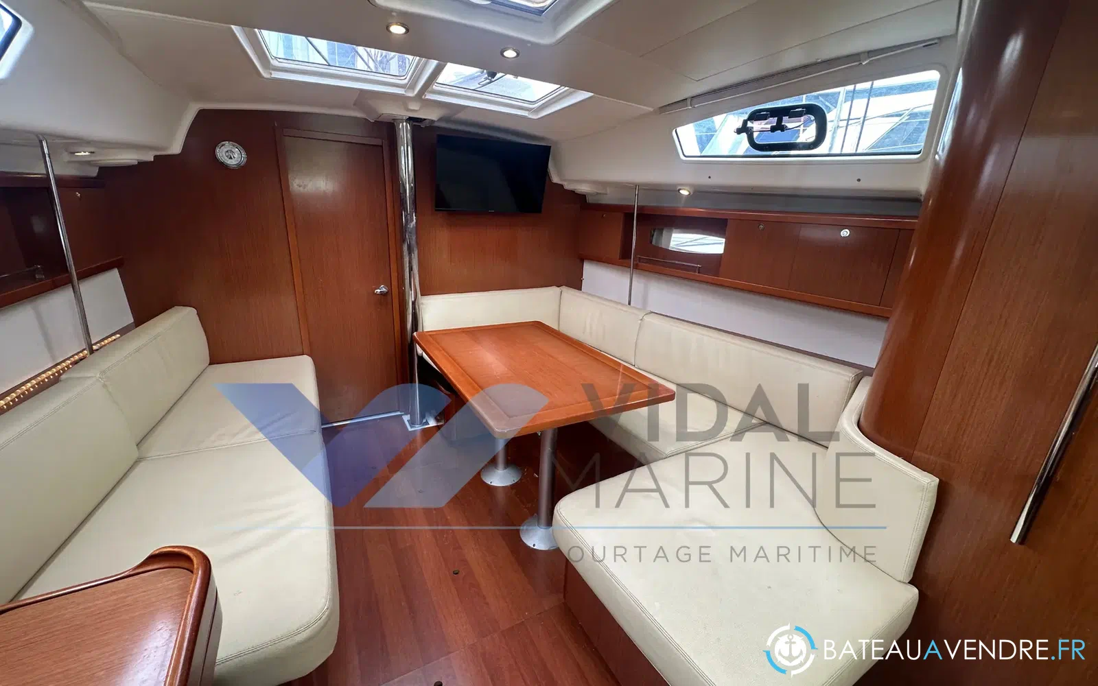 slider 3 Beneteau Oceanis 40