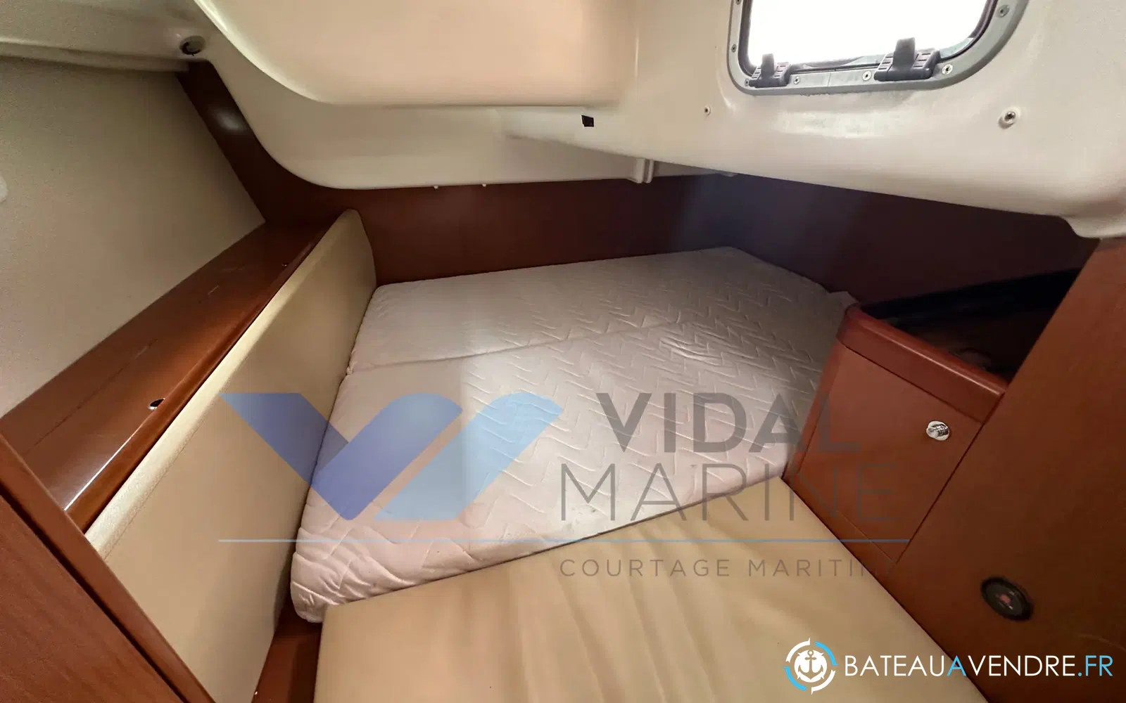 slider 8 Beneteau Oceanis 40
