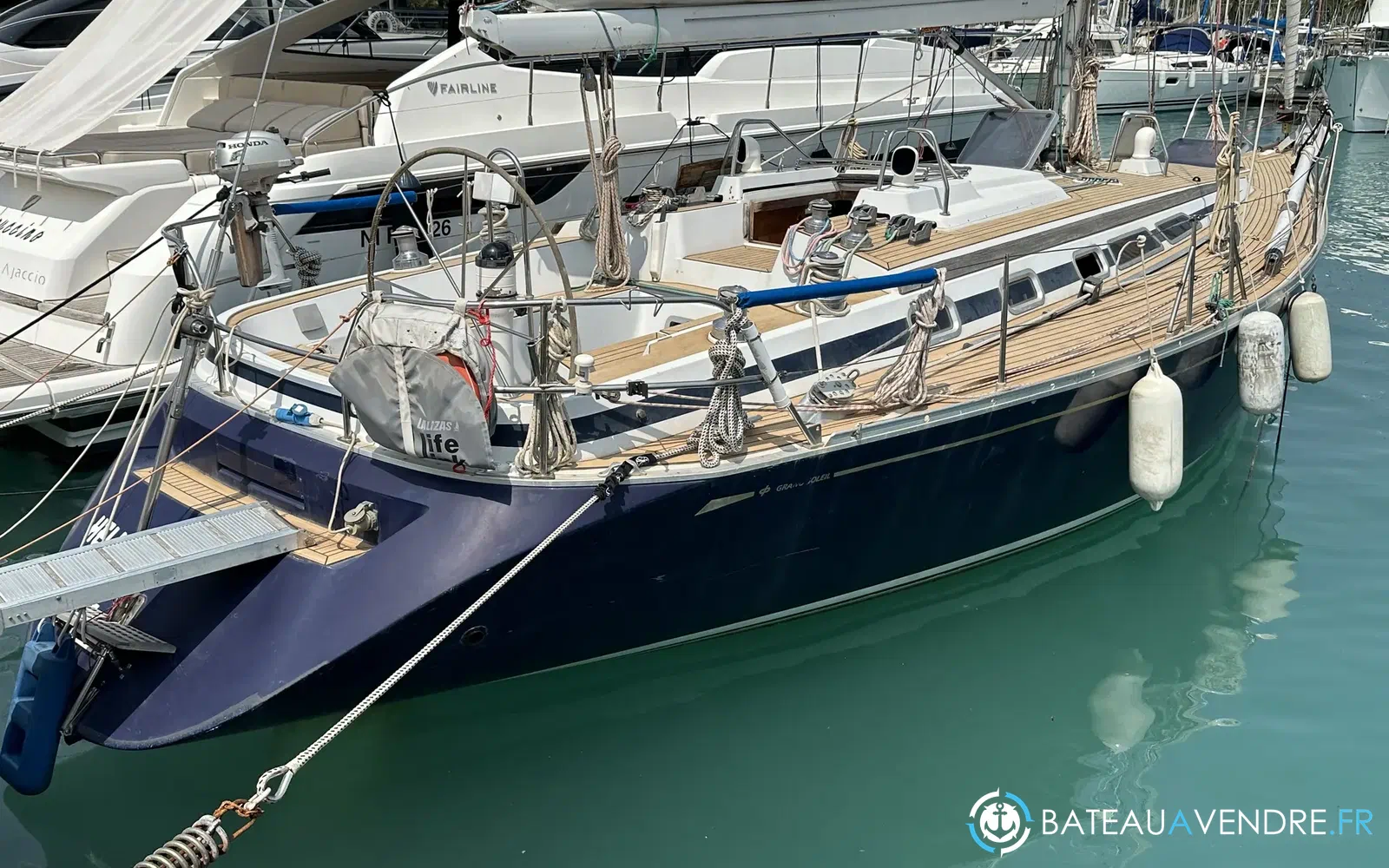 slider 1 Grand Soleil 42