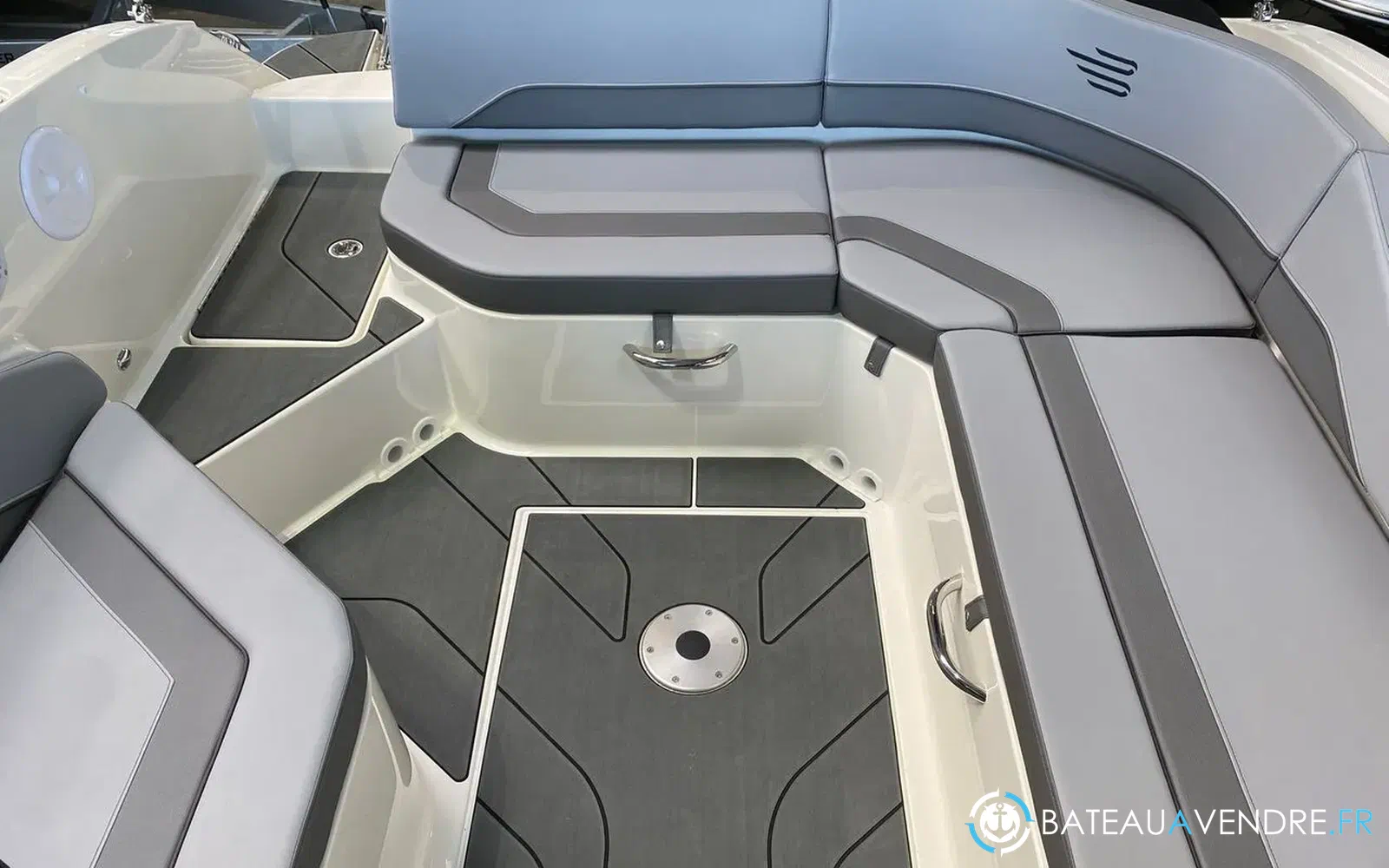 slider 4 Bayliner V20