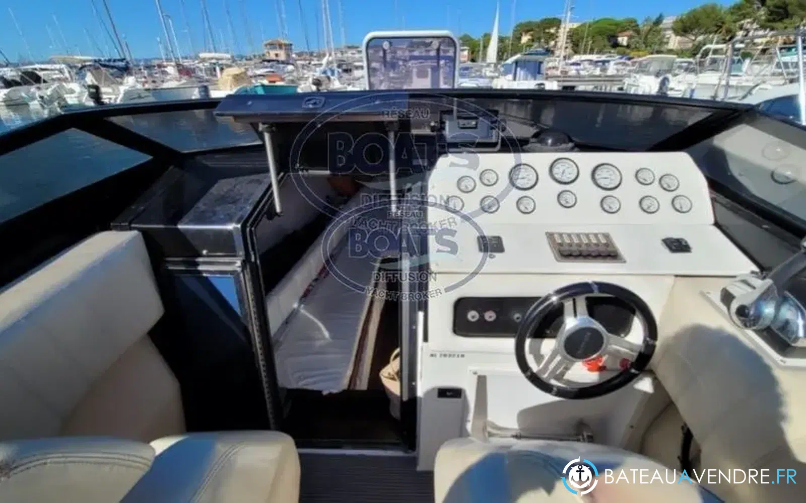 slider 6 Chris Craft 260 Stinger